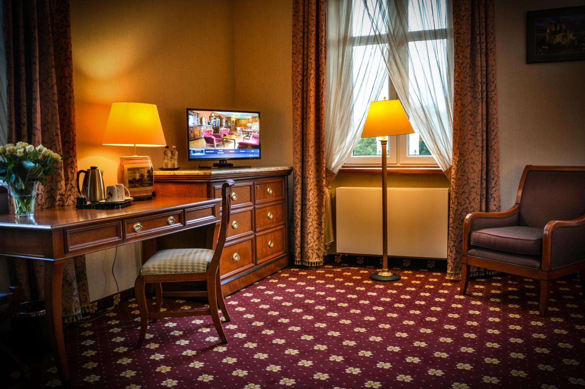 Komoda Club Residence Kalisz Zimmer foto
